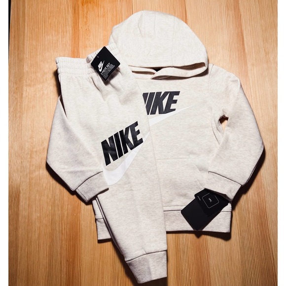Nike Boys Pullover Joggers Set - Picture 7 of 9